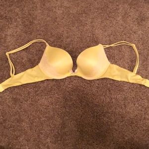 VICTORIA SECRET VERY SEXY PUSH UP - YELLOW